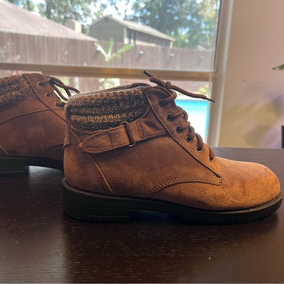 Rugged Outback Leather Ankle Boots- Size 7.5 - Picture 1 of 10